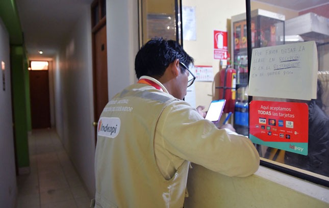 Comando Regional del Indecopi inspeccionó en Huancavelica un centenar de servicios de hospedaje, restaurantes y transporte