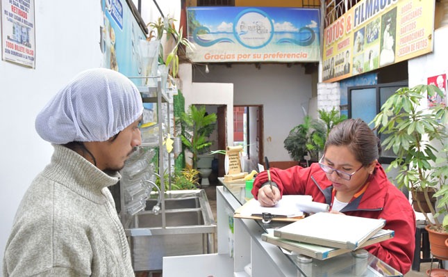 Comando Regional del Indecopi inspeccionó en Huancavelica un centenar de servicios de hospedaje, restaurantes y transporte