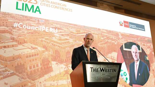 Imagen del Canciller González-Olaechea en la 16° Conferencia Internacional de Promoción de Inversiones