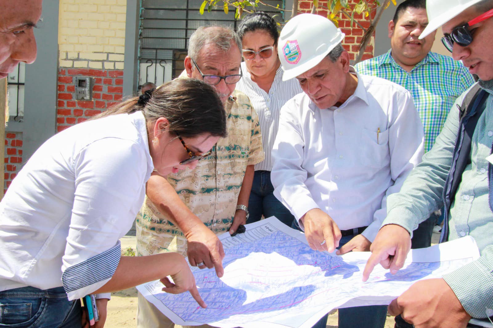 MUNICIPALIDAD DE SULLANA DA INICIO A TRABAJOS DE MEJORAMIENTO DE CALLES DE LA LOCALIDAD