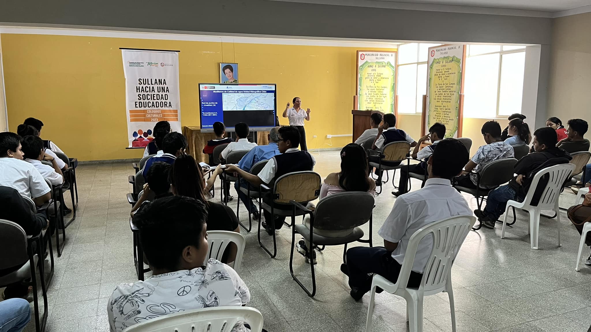 En el marco del programa municipal “Sociedad Educadora”, se lleva a cabo el quinto coloquio