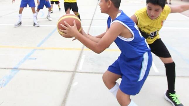 MUNICIPALIDAD REALIZA EXITOSO CAMPEONATO DE BÁSQUET