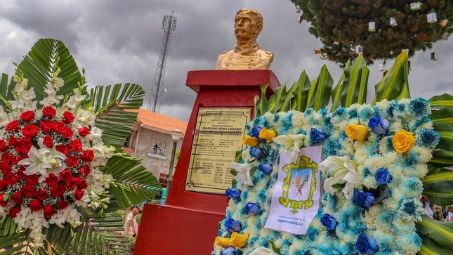 Desfile Cívico en homenaje al Teniente Coronel Mariano Sosa Lozano