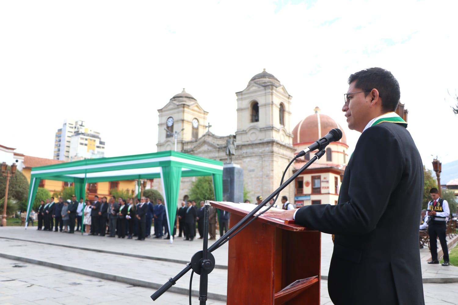 Asimismo, reveló avances importantes para la construcción del puente Arequipa