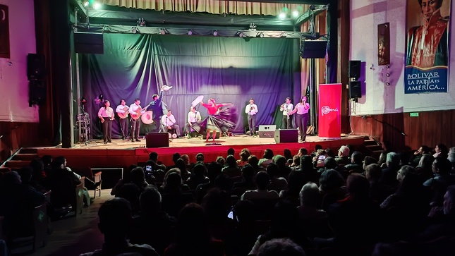 El teatro, la música y la danza peruana estuvieron presentes en el VIII Festival Internacional de Artes Vivas de Loja 2023