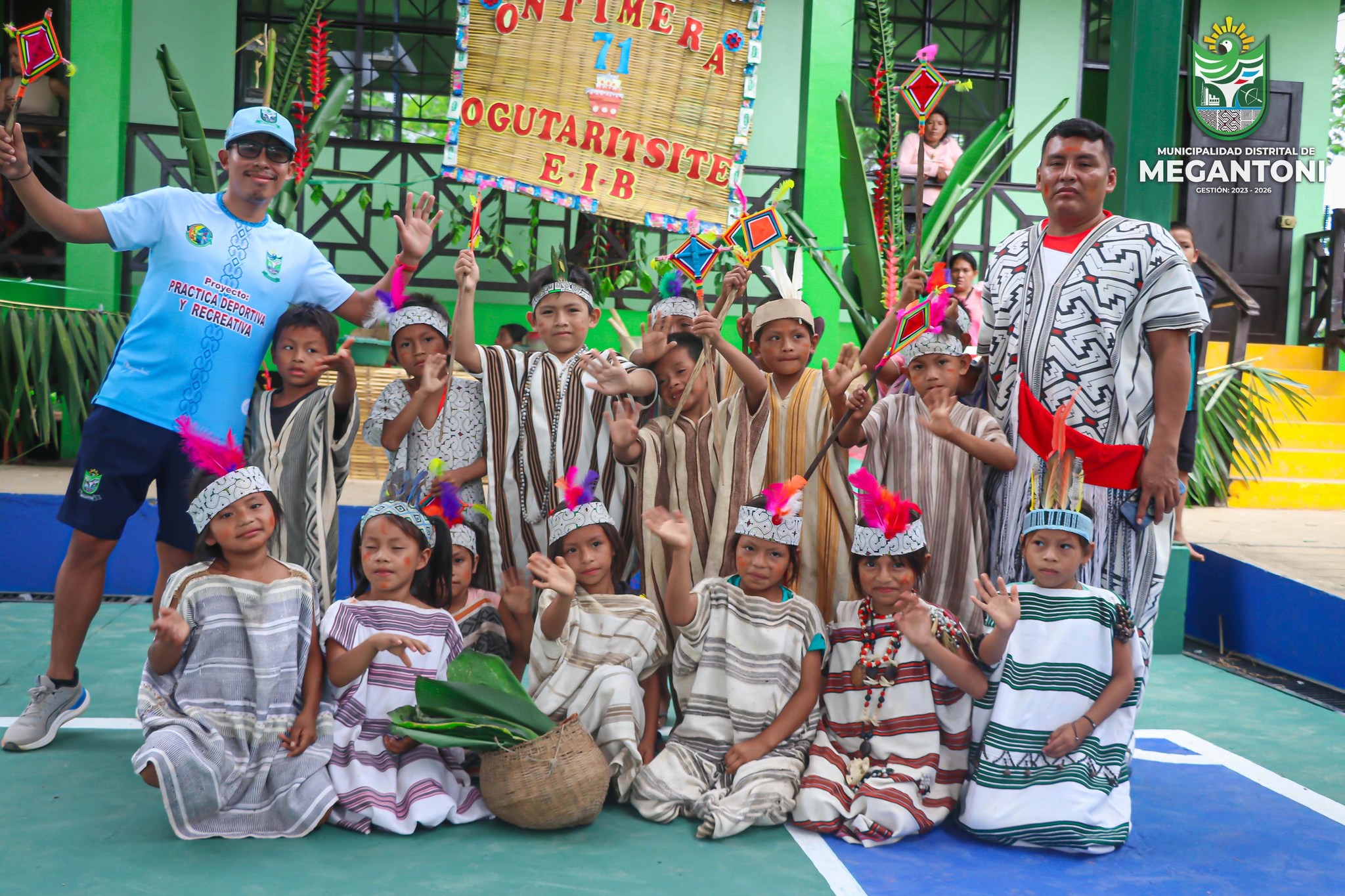 Celebra el dia de la educaciรณn intercultural bilingรผe con danza, colorido y gastronomรญa
