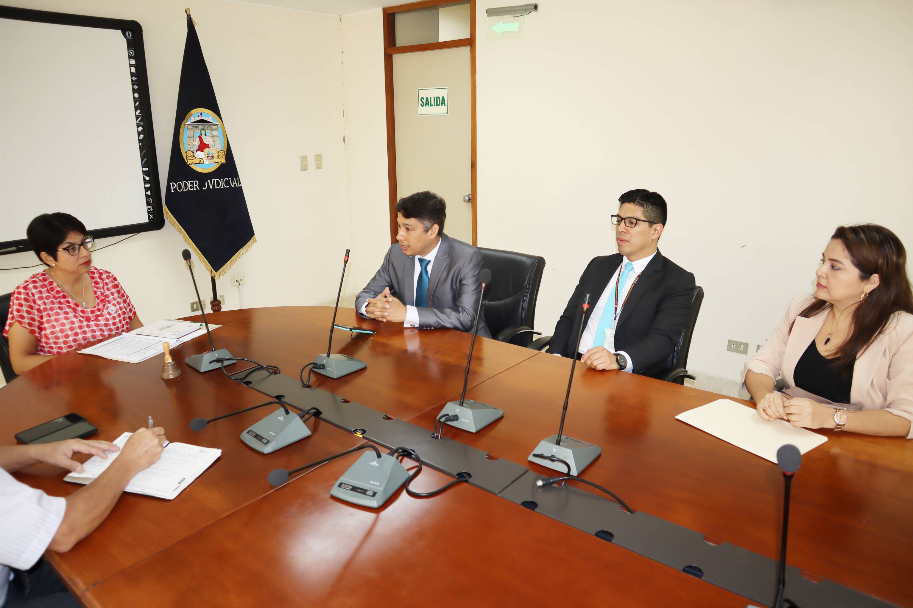 Realizan visita de monitoreo para evaluar el avance y resultados del Plan de Liquidación de la Ley 26636 y Plan de Descarga de Procesos