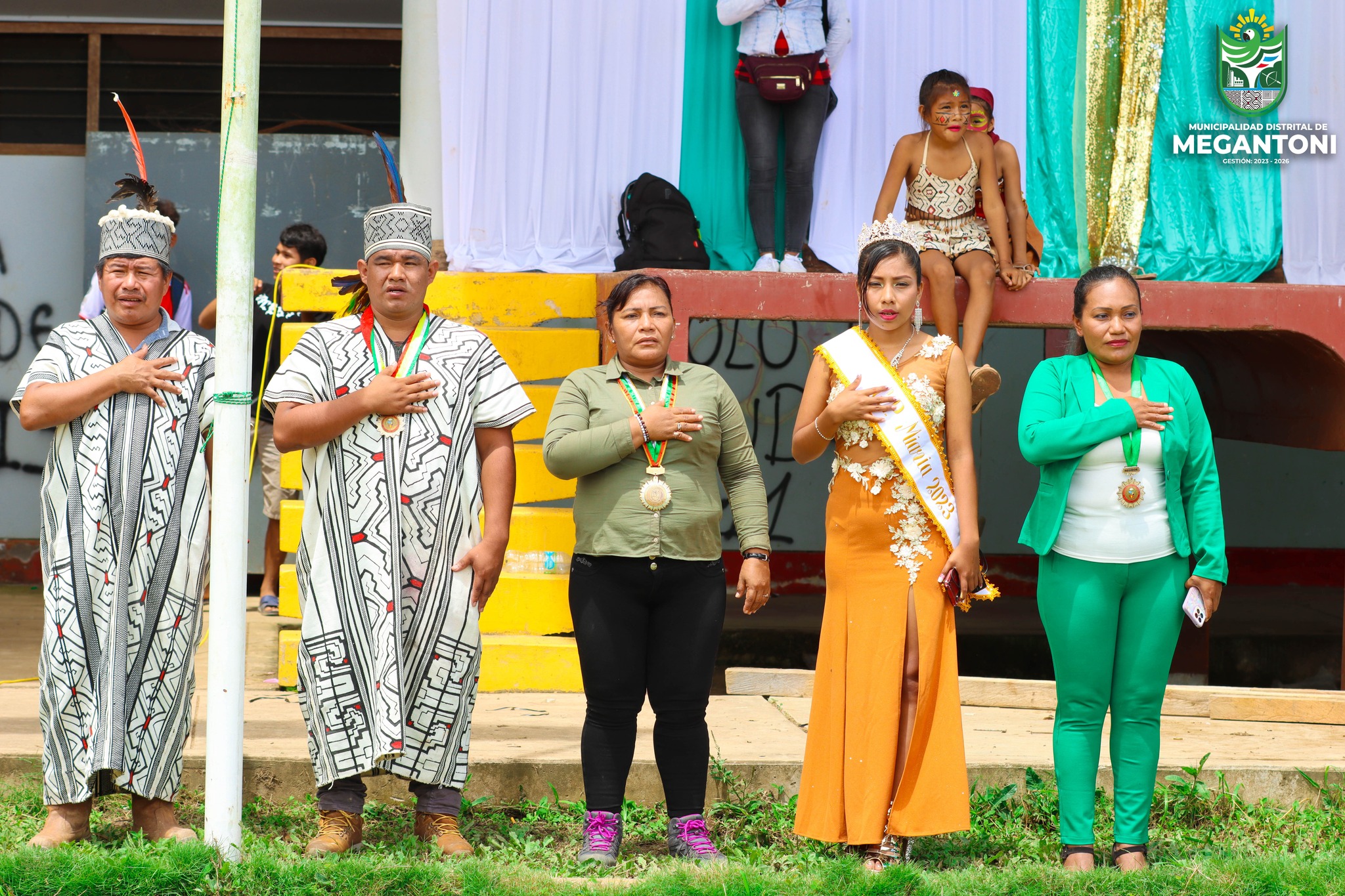 Desfile cรญvico e institucional se desarrollo en honor al 36 aniversario del centro poblado de Miaria
