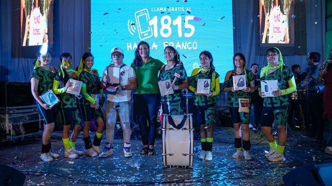 Pucallpa: Con canto y baile escolares difunden mensajes para prevenir consumo de drogas