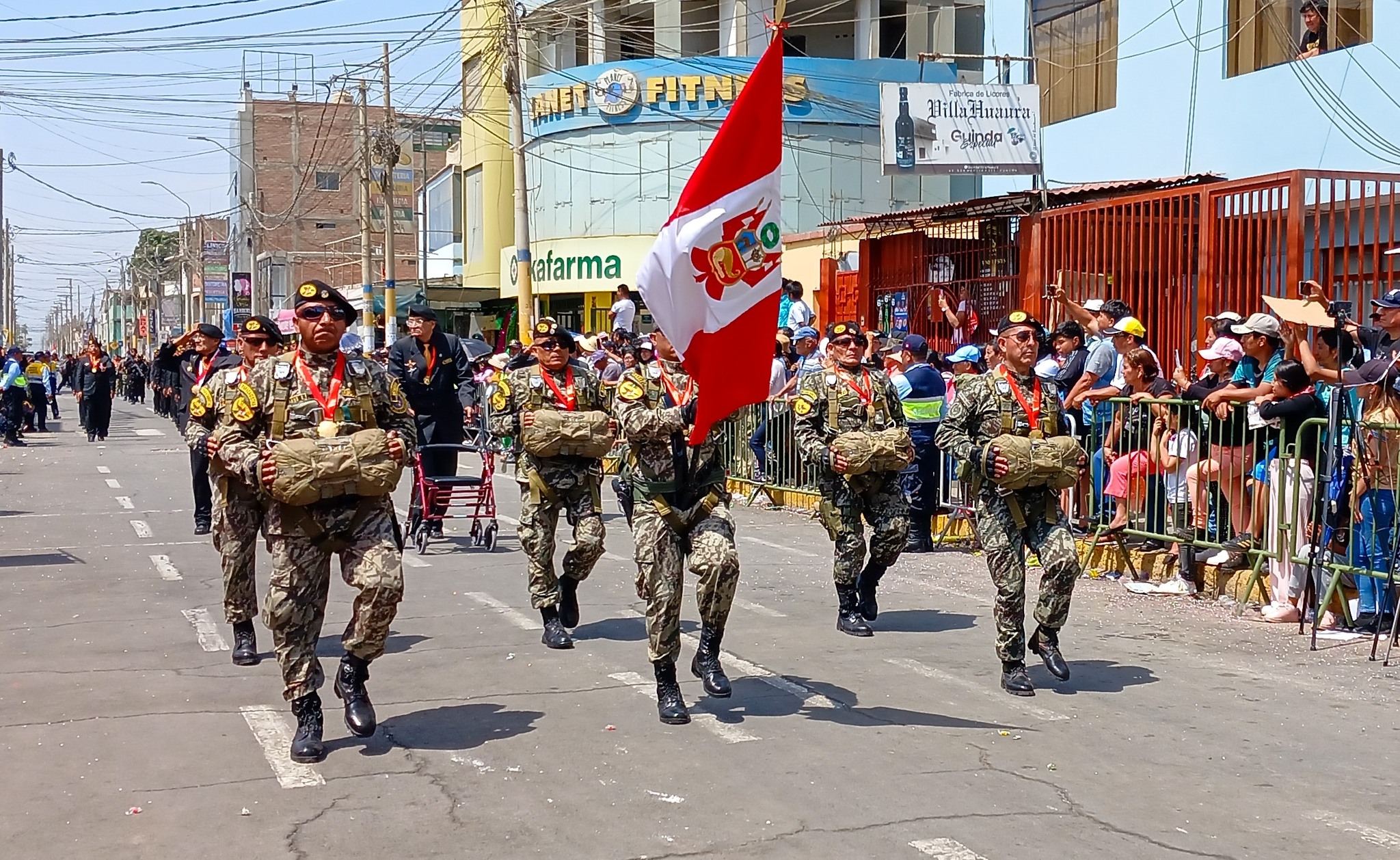 DESFILE POR EL 203° AÑOS DE PRIMER GRITO DE LIBERTAD EN HUAURA