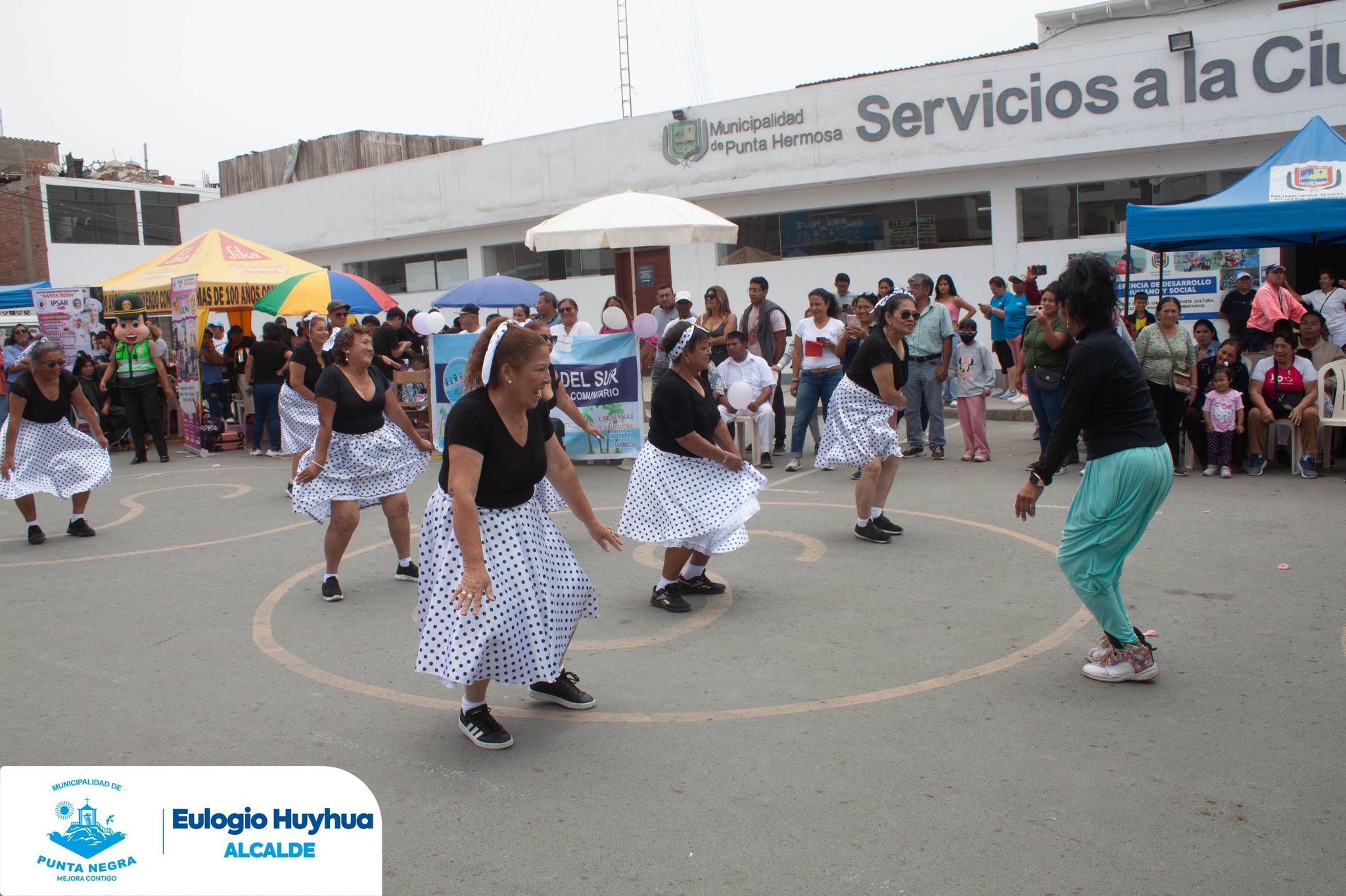Adultos mayores de Punta Negra logran segundo puesto en concurso de baile coreográfico.