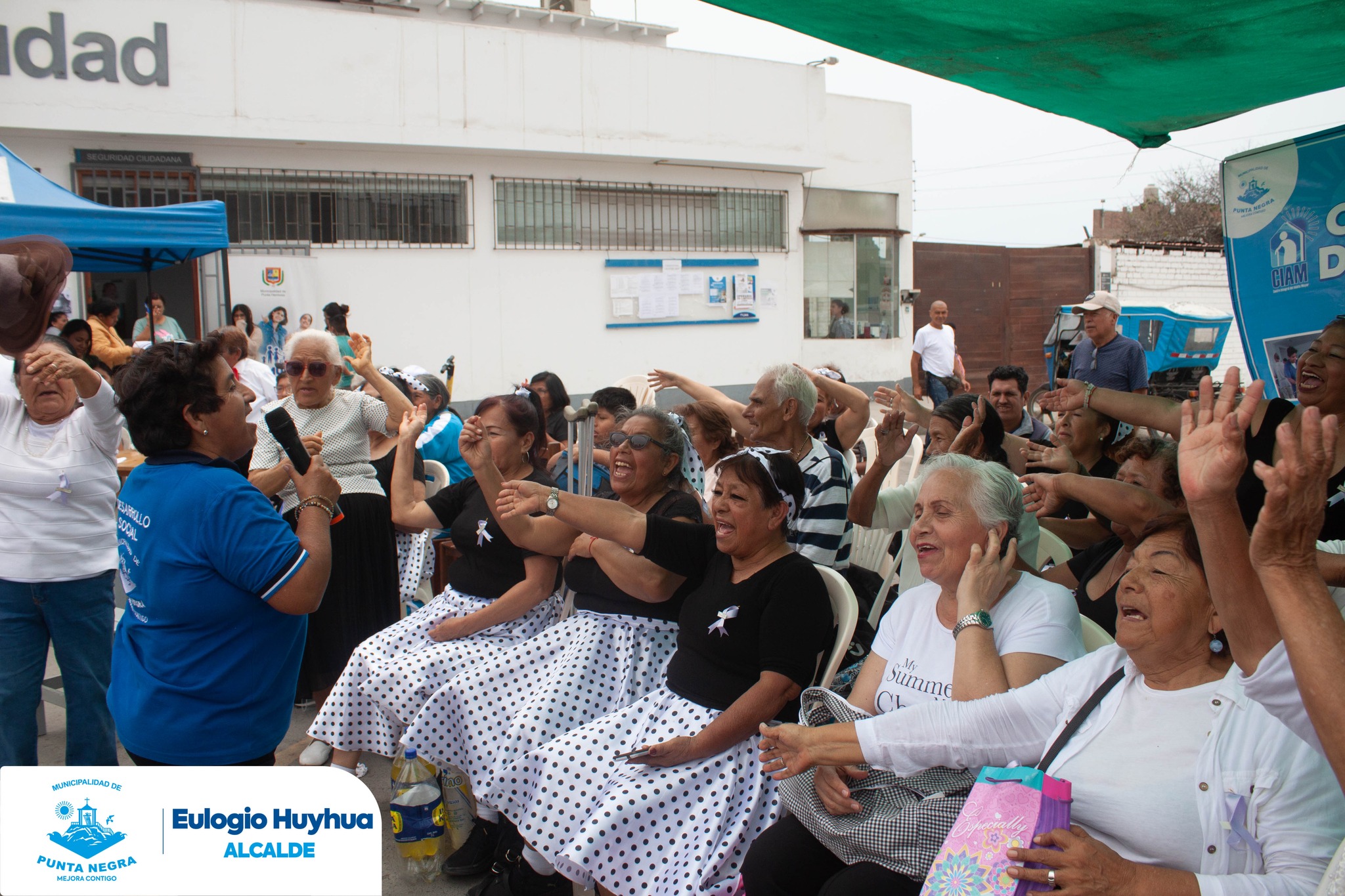 Adultos mayores de Punta Negra logran segundo puesto en concurso de baile coreográfico.