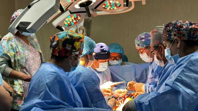 “Operación Vida” realizó más de 155 000 operaciones quirúrgicas que superan el 100 % de la meta programada