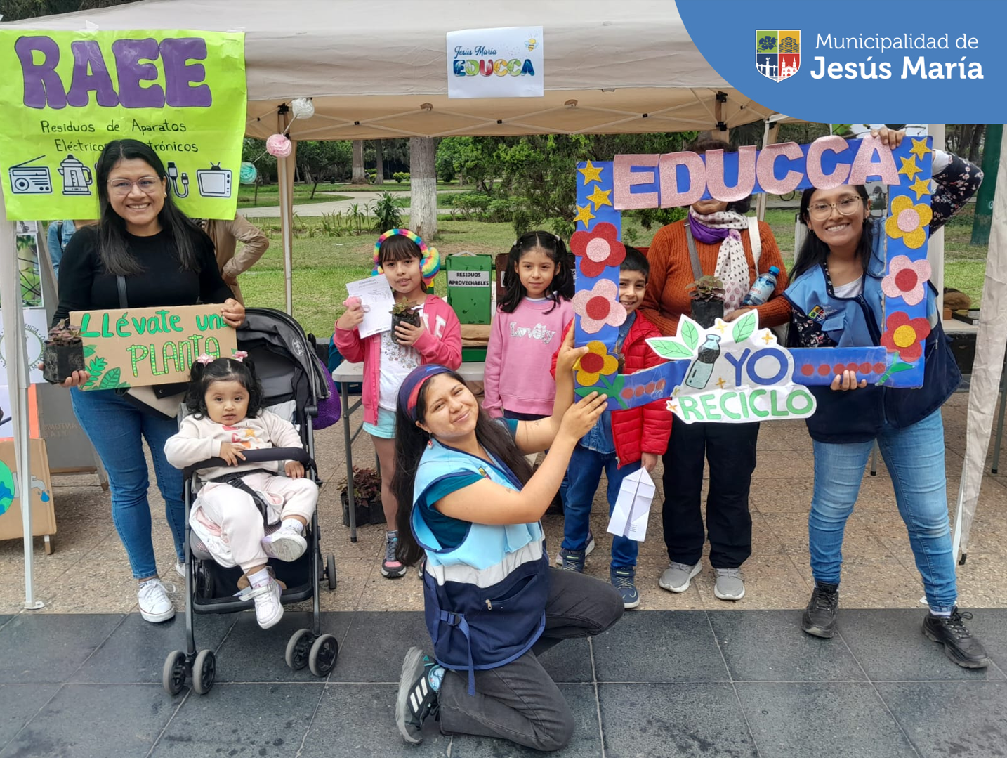 🌿¡Juntos por el medio ambiente!🌎 Compartimos con ustedes los mejores momentos de nuestra feria ambiental ♻️ 𝑭𝒆𝒔𝒕𝒊 𝑬𝒅𝒖𝒄𝒄𝒂 ♻️.
👏🏻 Los vecinos asistentes participaron de divertidos talleres, realizaron hermosas manualidades, aprendieron sobre biodiversidad urbana y mucho más. 🌱