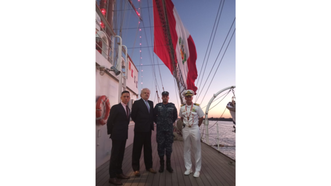 Cruce histórico del B.A.P. Unión por el Canal de Suez