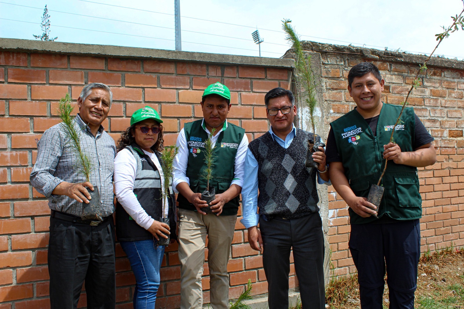 Con la finalidad de fomentar la conciencia ambiental entre sus estudiantes 