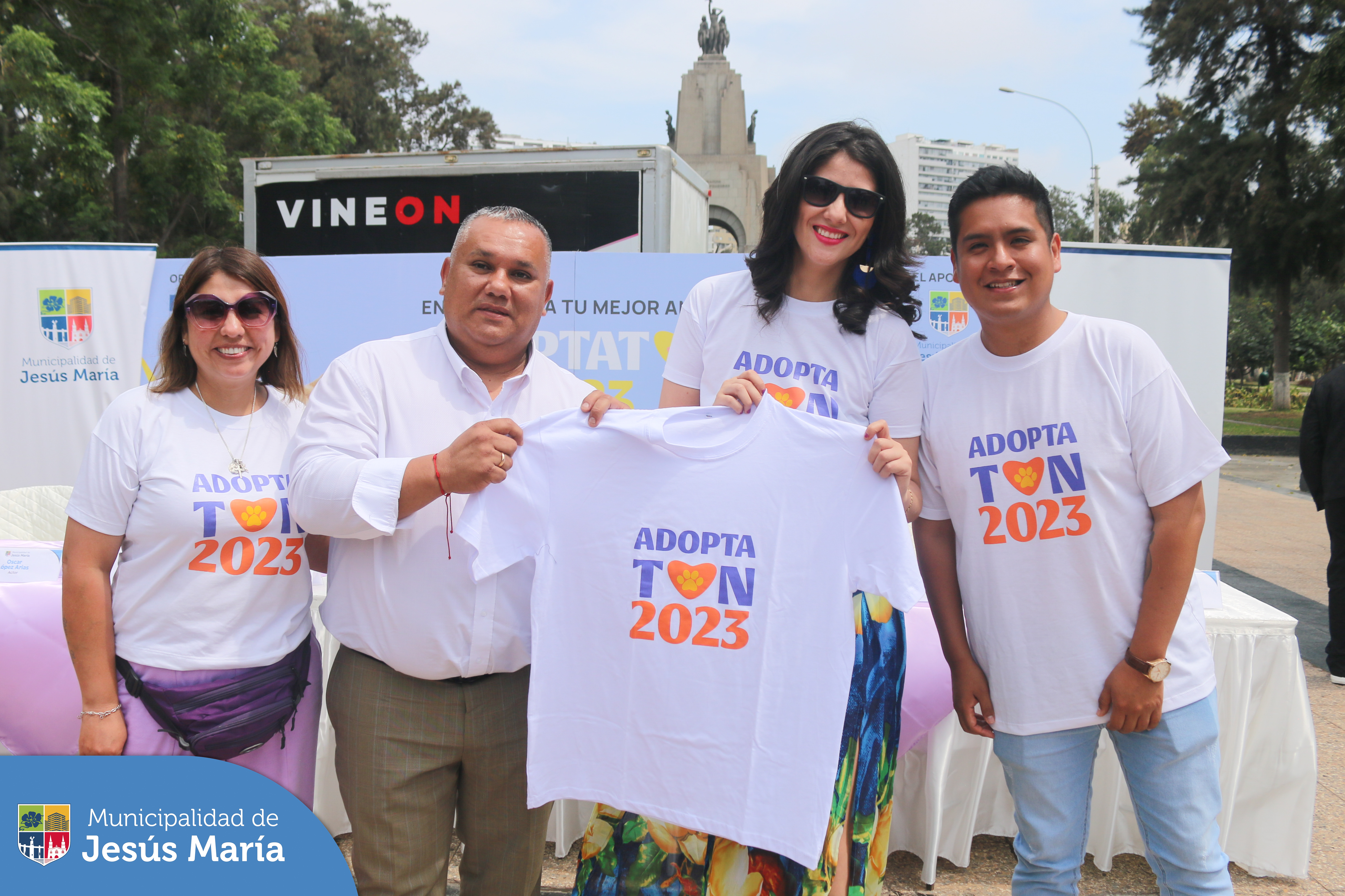 Con la presencia de nuestro alcalde Jesús Galvez Olivares, se realizó la conferencia de prensa del evento que congregará a más de 50 rescataditos que buscan un hogar. Además tendremos la segunda edición de nuestro Festipatas con campaña veterinaria gratuita, vacunación, premios, charlas y mucho más.
🗓️ Dom. 3 dic. | 📍Explanada del Campo de Marte | 🕣10 am. - 6 pm.