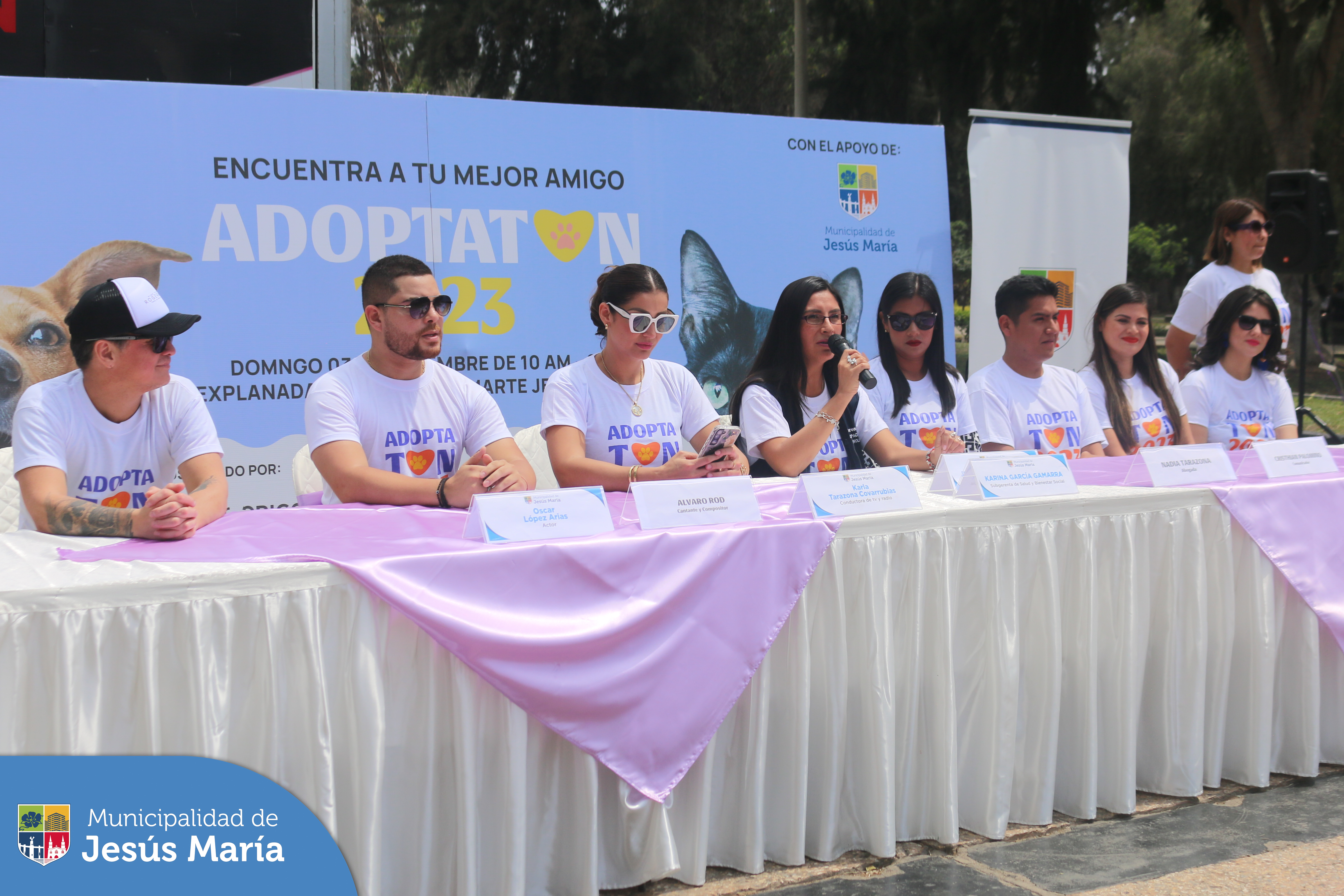Con la presencia de nuestro alcalde Jesús Galvez Olivares, se realizó la conferencia de prensa del evento que congregará a más de 50 rescataditos que buscan un hogar. Además tendremos la segunda edición de nuestro Festipatas con campaña veterinaria gratuita, vacunación, premios, charlas y mucho más.
🗓️ Dom. 3 dic. | 📍Explanada del Campo de Marte | 🕣10 am. - 6 pm.