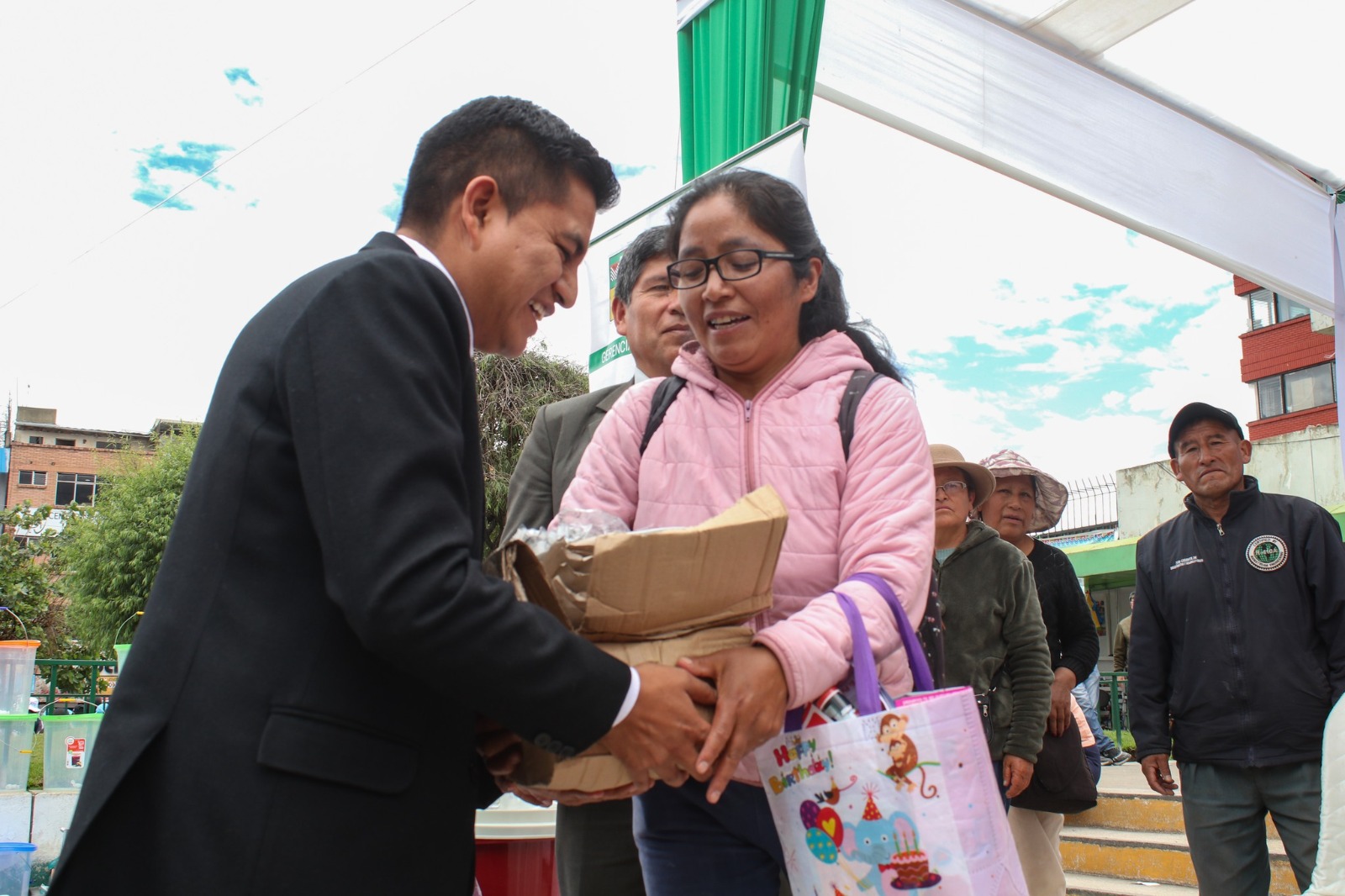 Más de 4 860 personas se beneficiarán 