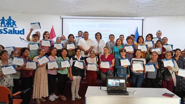 EsSalud Áncash finaliza capacitaciones dirigidas a los familiares que brindan asistencia médica a pacientes en sus domicilios