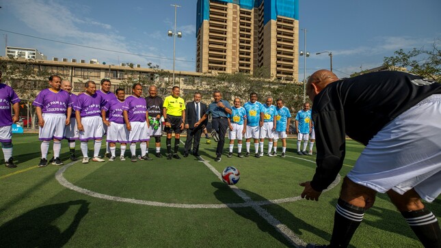 Primer campeonato deportivo para adultos mayores de 60 años trabajadores de EsSalud 