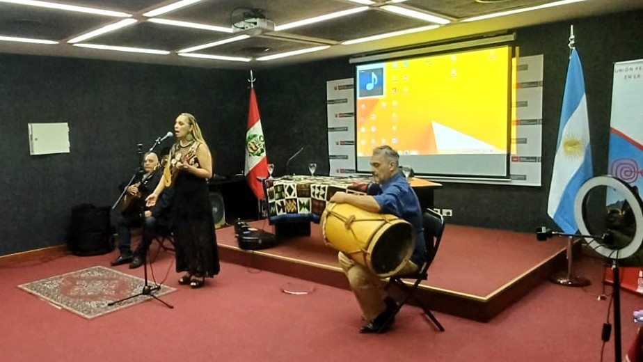 Consulado General del Perú en Buenas Aires conmemora el Día Internacional de la Eliminación de la Violencia contra la Mujer