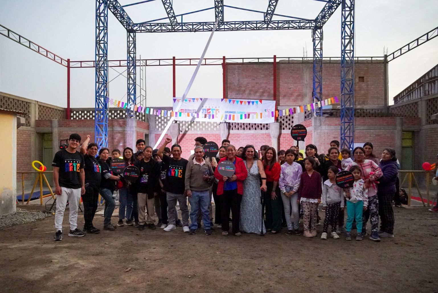Ministerio de Cultura: Más de 1200 niñas y niños son beneficiados con renovado espacio escénico en Lomas de Carabayllo