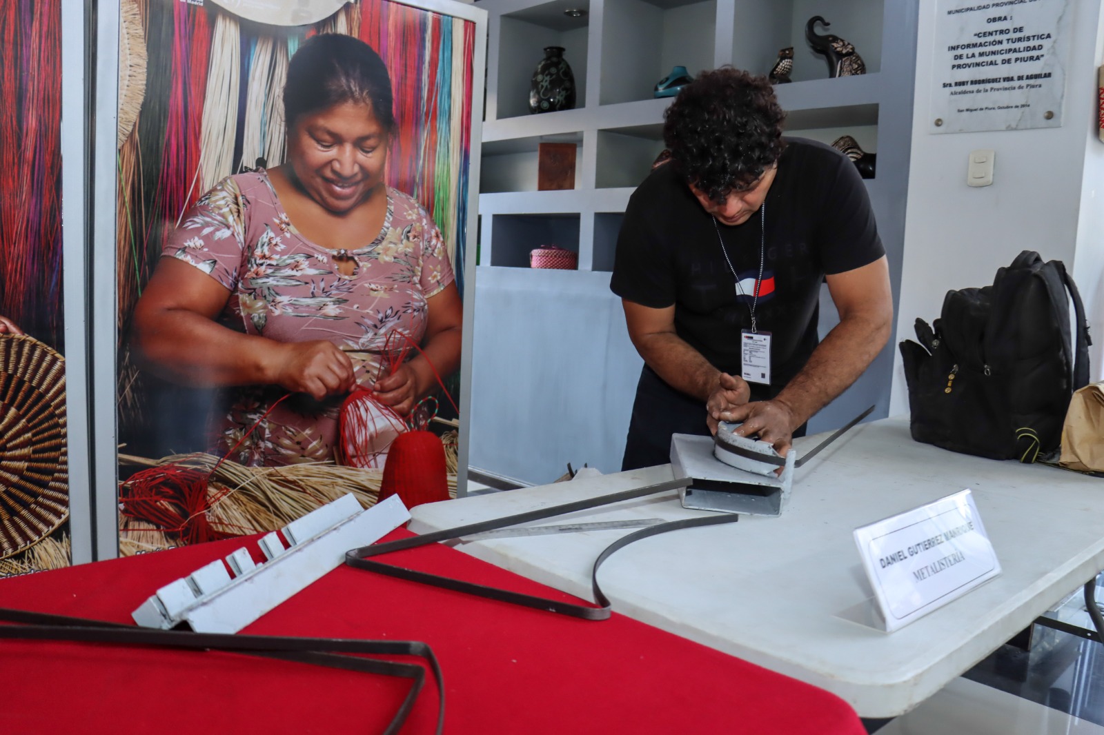 Exhibición de metalistería