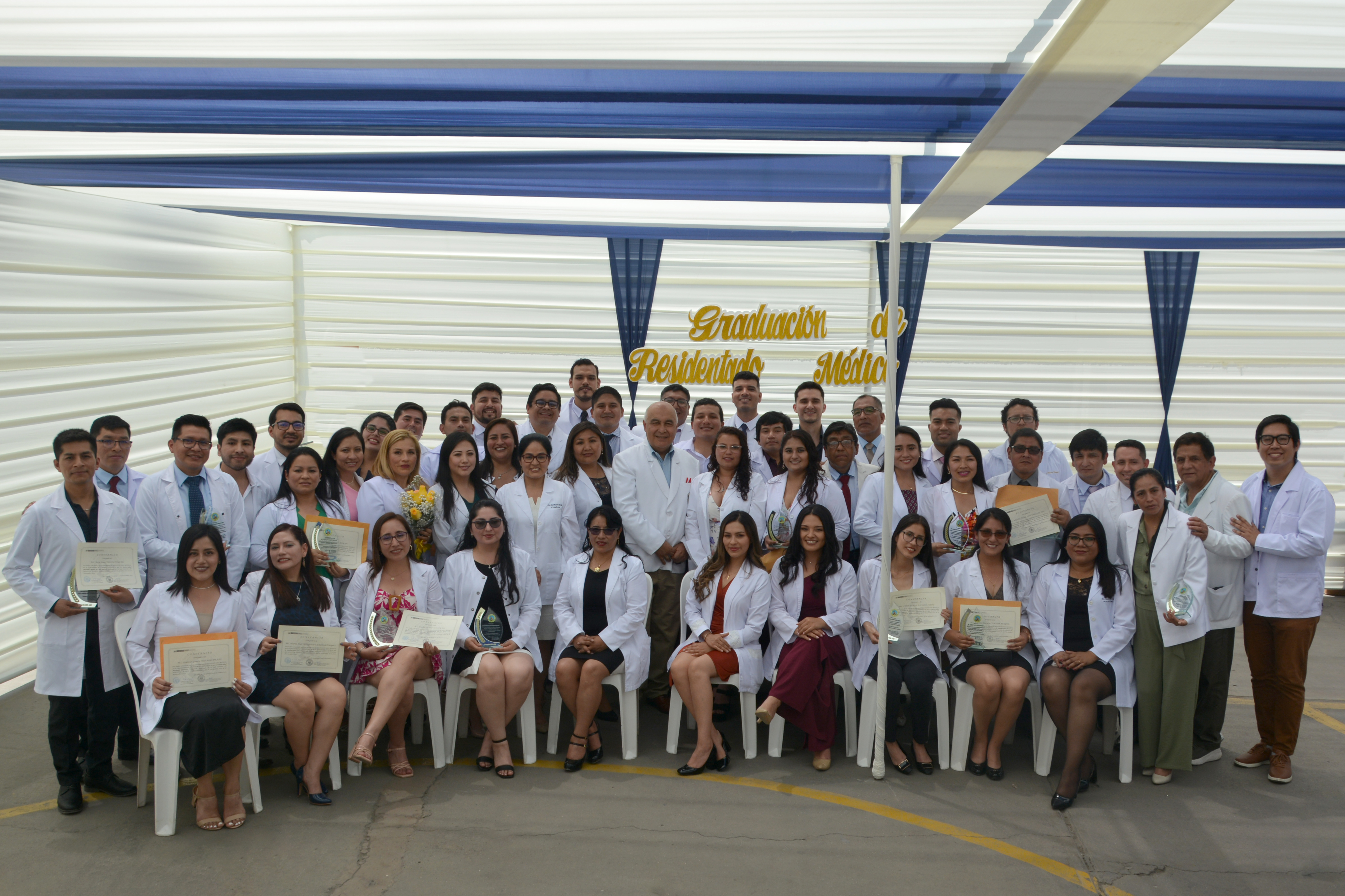 Culmina 35° promoción de residentado médico en nuestro hospital