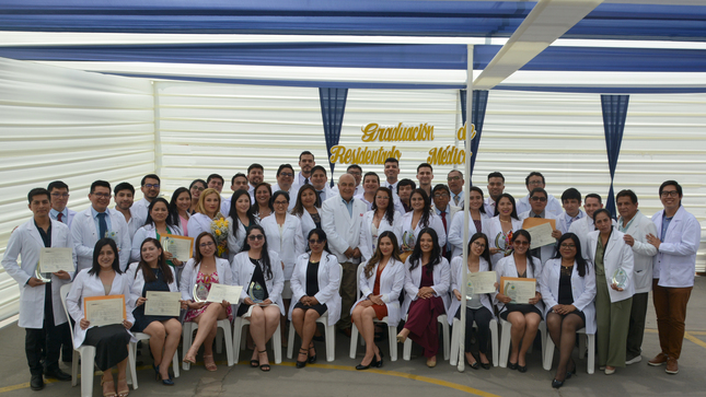 Culmina 35° promoción de residentado médico en nuestro hospital