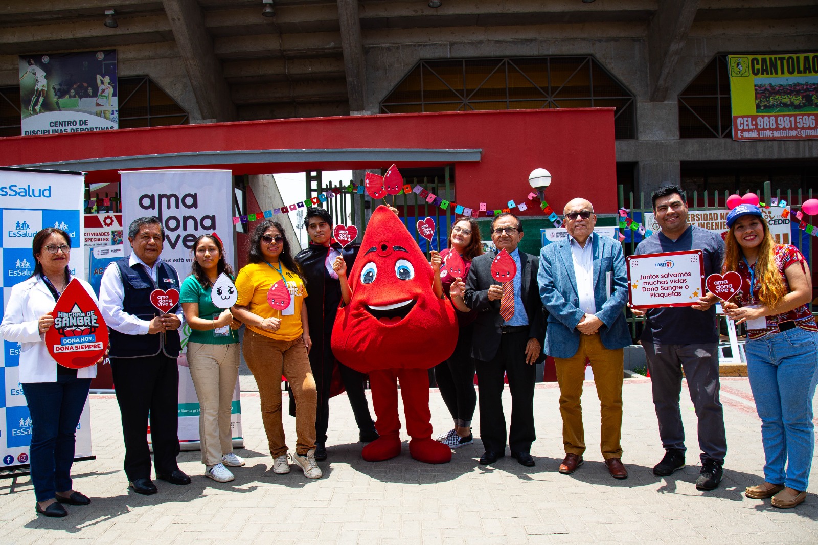 Campaña de donación de sangre en la Universidad Nacional de Ingeniería