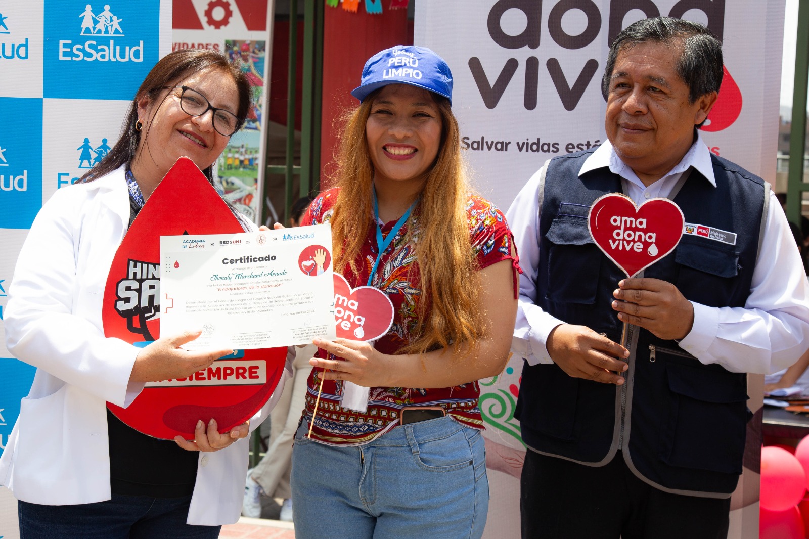 Campaña de donación de sangre en la Universidad Nacional de Ingeniería