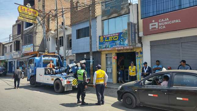 MUNICIPALIDAD DE HUAURA EJECUTA OPERATIVO INOPINADO DE CONTROL VEHÍCULAR Y ERRADICACIÓN DE PARADEROS INFORMALES