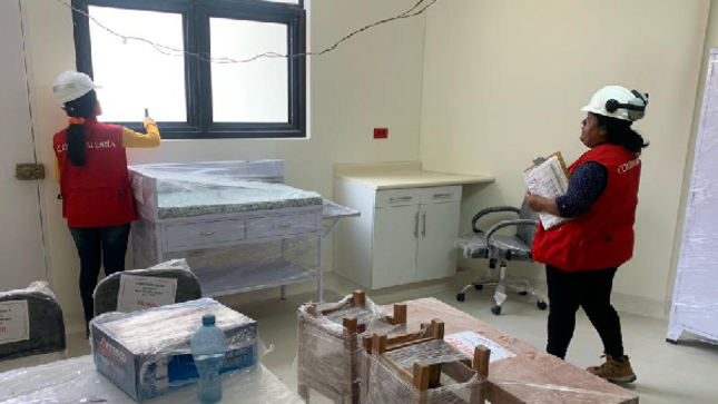 Mediante un control concurrente, la Contraloría General advirtió a la Municipalidad Provincial de Huarochirí sobre los riesgos evidenciados en la reconstrucción del centro de salud Huinco, ubicado en el distrito San Pedro de Casta, relacionados al sistema eléctrico y de ventilación que afectarían la operatividad del nosocomio y, por ende, la atención a los pacientes.