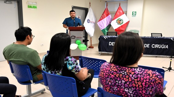 Conmemorando el Tercer Aniversario de la implemetacion de Laparoscopia  en el departamento de Cirugía.