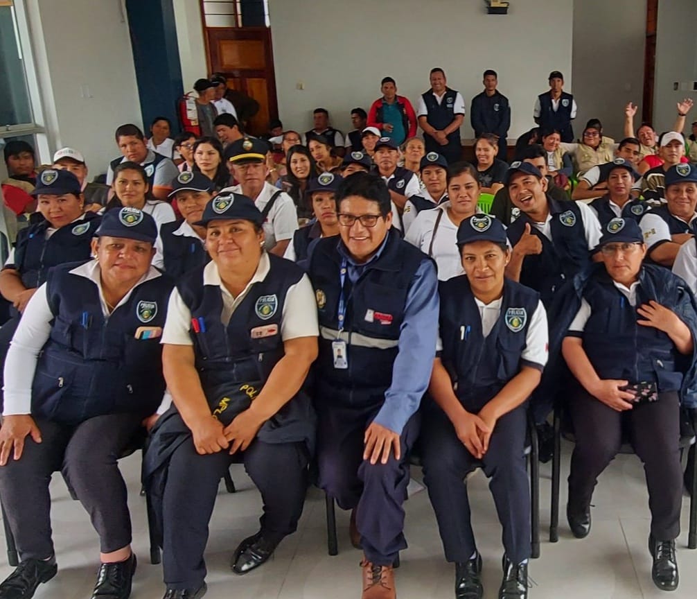 Realizan curso de capacitación para identificación de juguetes tóxicos peligrosos no saludables y vigilancia de piscinas públicas y privadas