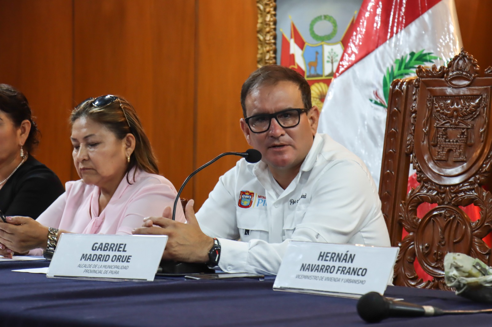 Alcalde entregó los PDU a distritos de la provincia