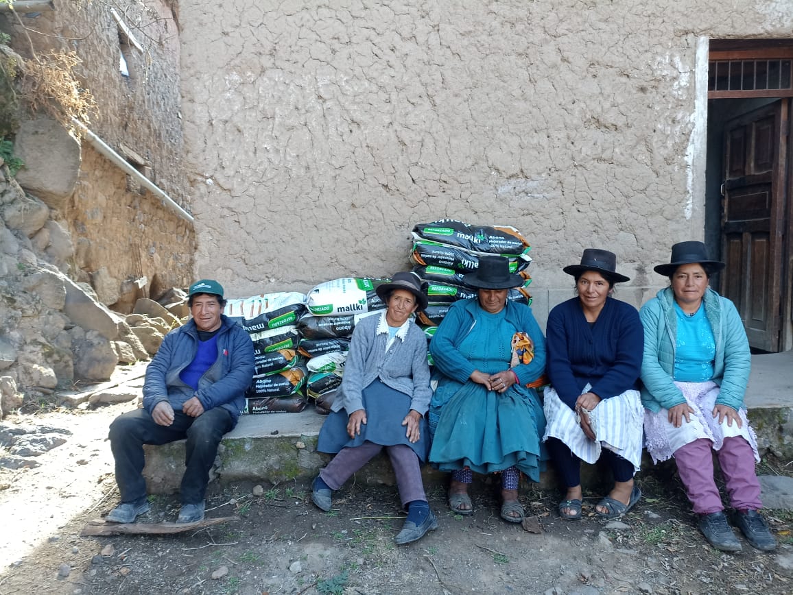 Proyecto Bovino Huanca Sancos entrega semillas y abono para garantizar alimentación de ganado vacuno