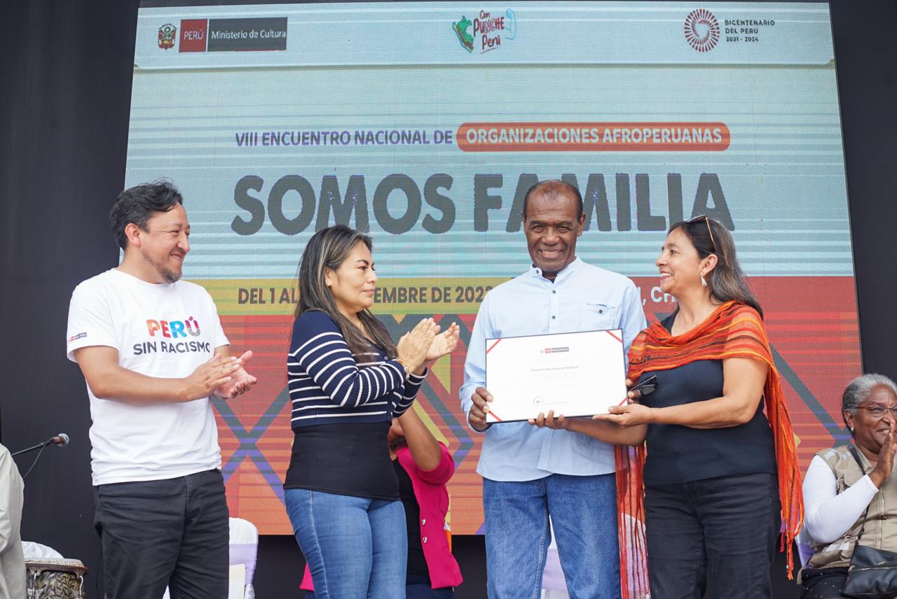 Ministerio de Cultura distingue como Personalidad Meritoria al Conjunto Nacional del Folklore, elenco creado por Victoria Santa Cruz