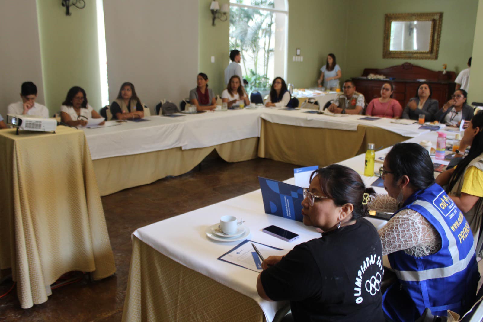 Mesa de Trabajo “Barreras en el acceso a la Educación de NNA migrantes y desplazados”