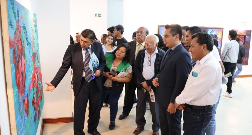 Se desarrolló la inauguración de la exposición de pintura “Cultura de los Andes”. Se trata de 13 cuadros en técnica de óleo presentadas por Roger Cruz Quispe, artista plástico. Estuvieron presentes distintas personalidades como el reconocido escritor Victor Arpasi.