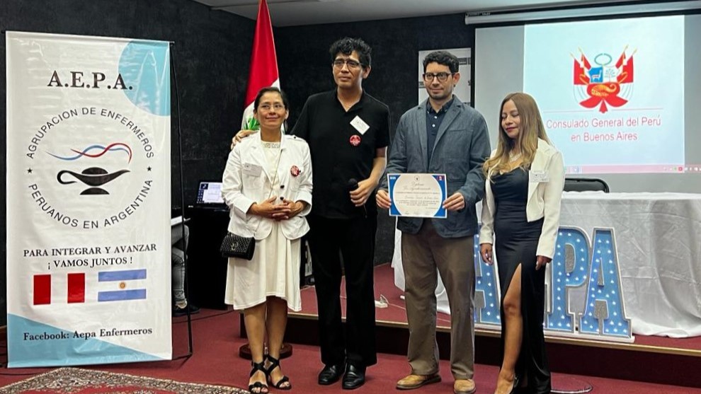 Consulado General del Perú en Buenos Aires reconoce la labor de los enfermeros peruanos en Argentina
