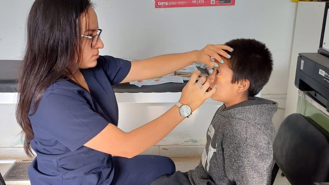 4 % de niños lambayecanos tamizados presentan errores refractarios en la visión