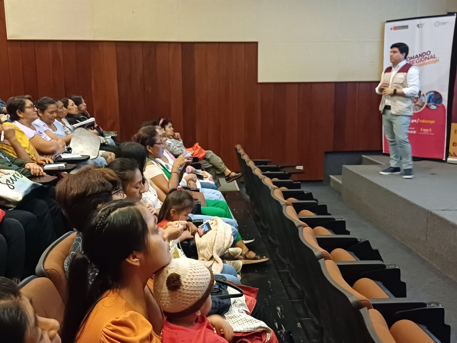 Trámite ante el Indecopi se realiza de manera gratuita; para las emprendedoras representa un ahorro de S/ 4279.