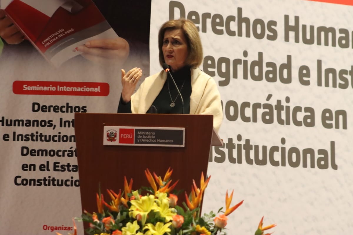 Vicepresidenta del TC Luz Pacheco: Corresponde a los jueces delimitar cuál es el ejercicio legítimo del derecho.