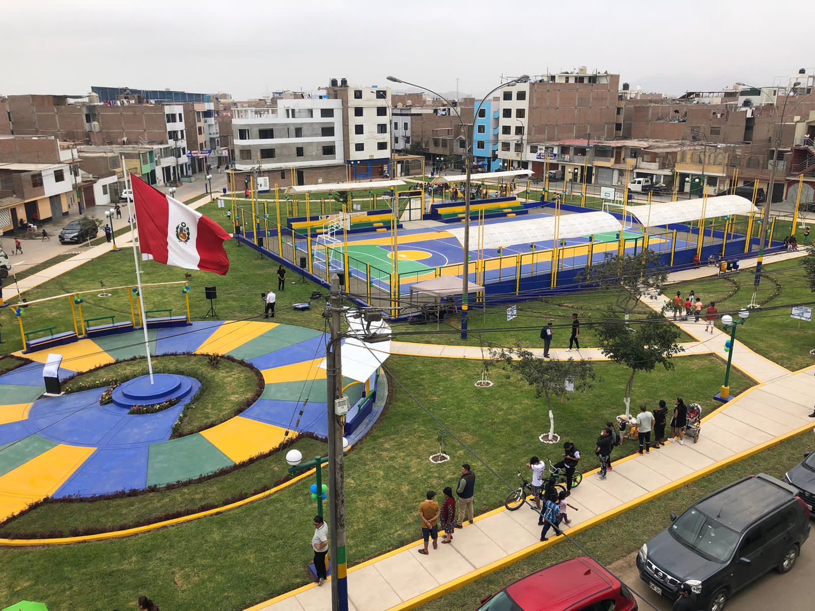 Nuevo parque Los Nísperos.