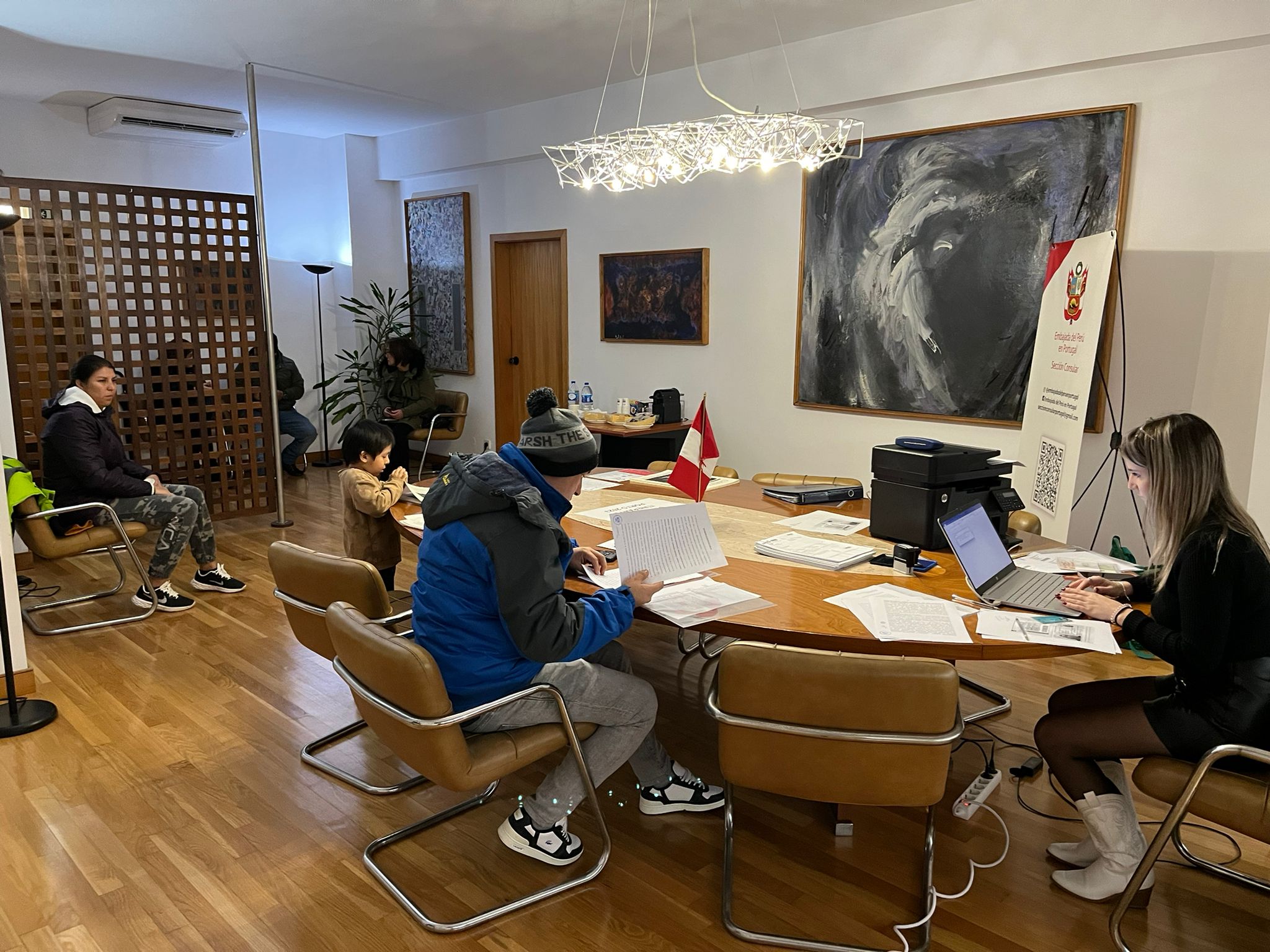 Consulado itinerante en la ciudad de Porto