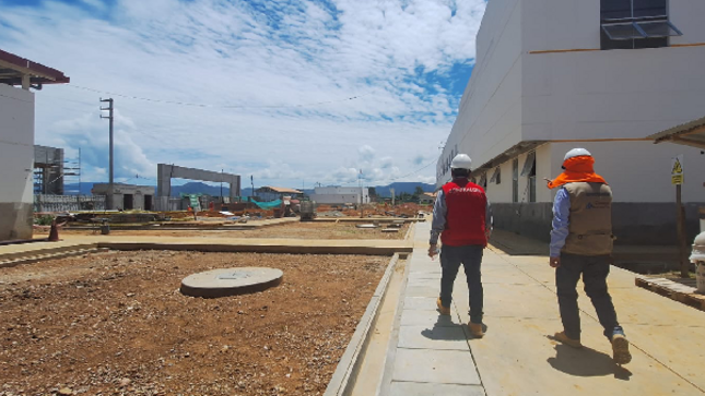 Mediante un control concurrente, la Contraloría General advirtió al Gobierno Regional de Junín sobre los riesgos detectados en la construcción del Hospital San Martín de Pangoa (provincia Satipo), que podrían causar mayores perjuicios a la entidad.