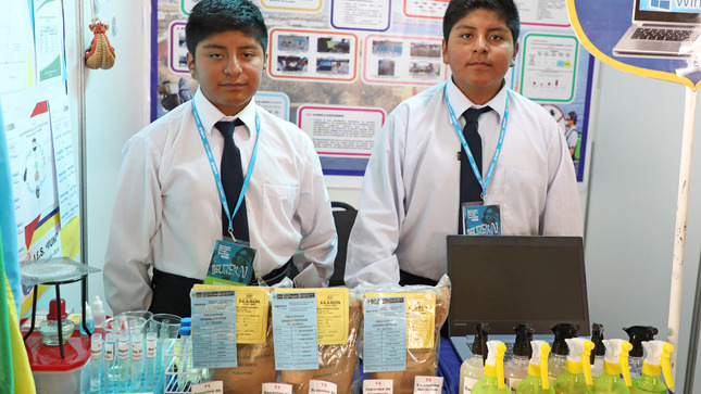 La institución educativa de Puno, Colegio Muni obtuvo el primer lugar en el área de Indagación Científica, con el proyecto: “Exterminación de plagas de insectos a base de un insecticida natural ‘la Saponina de la Quinua’”.