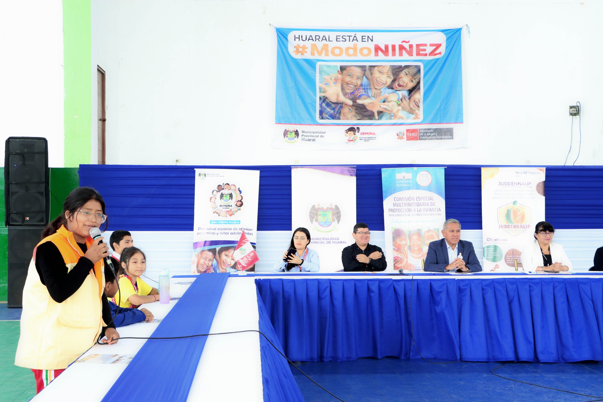 Alcalde Fernando C谩rdenas se reuni贸 con nuestros ni帽os, ni帽as y adolescentes en el primer congreso "Nuestros Voces"